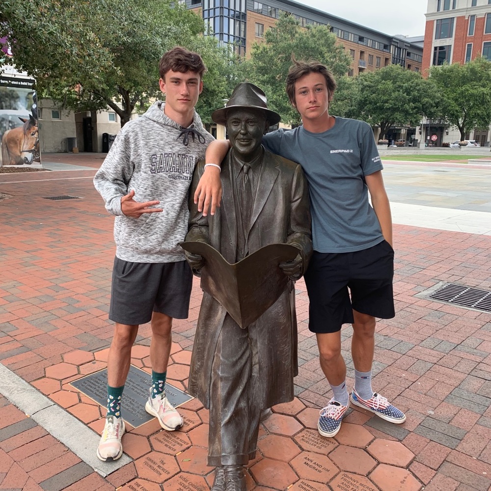 Meet your Posher, Chase